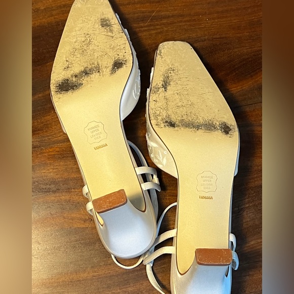 Women’s Embroidery and Beaded Heels - Picture 10 of 10